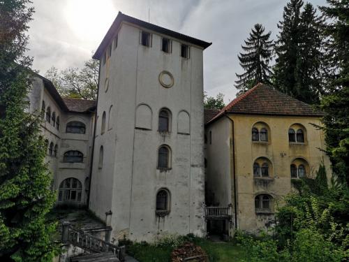 Dvorac Bosiljevo i Dvorac Severin