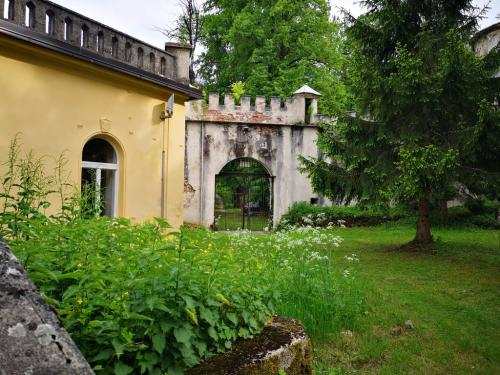 Dvorac Bosiljevo i Dvorac Severin