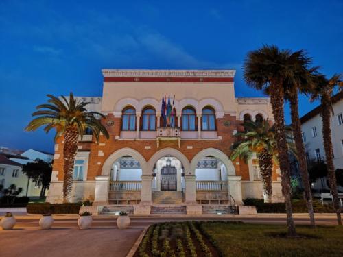 Istra, Umag, Buščina, Grobnik