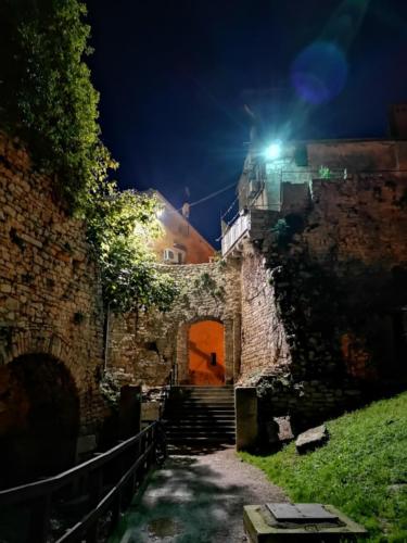 Istra, Umag, Buščina, Grobnik