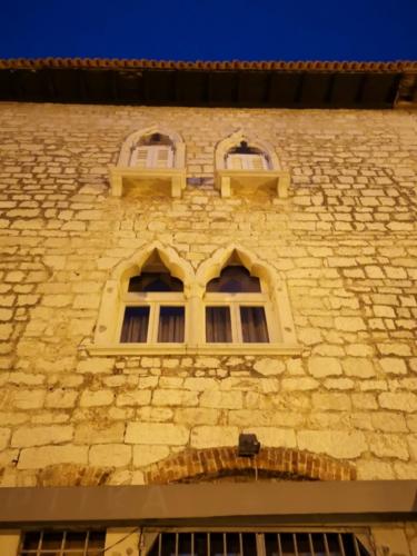 Istra, Umag, Buščina, Grobnik